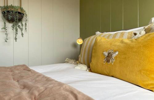 The Sleights, Strawberryfield Park - Hot Tub - Free WiFi & Parking - Pets Allowed 2 - Photo 12