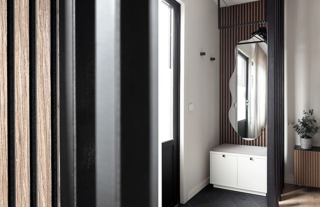 Home Away Apartments - Photo 18