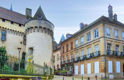 3 Bedroom Awesome Apartment In Autun - Foto 16