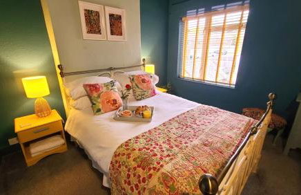 Paget Cottage a cosy and comfy 2 bedroom cottage with parking to the rear and a short drive from Cannock town centre - Foto 7