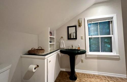 Dual-Home Berkshire Retreat Sleeps 16 - Foto 43