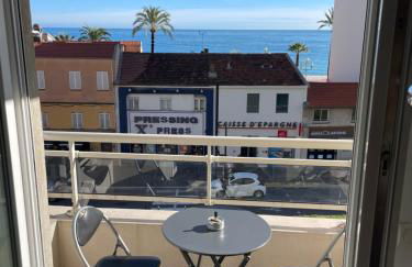 Comfy 2 min to Beach - AC - Photo 36