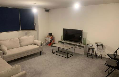 Modern Cozy Apartment in the Heart of Aldershot - Foto 1