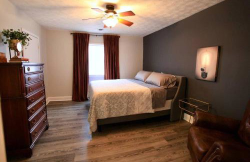 The Lounge - Downtown Chillicothe - Foto 12