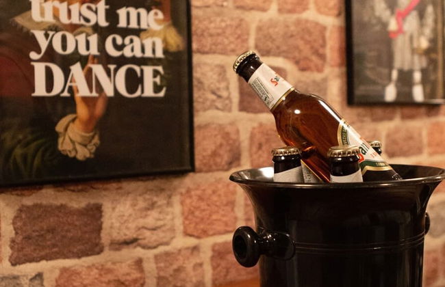 The Gathering Liver House - Hot Tub - Near Liverpool - Foto 18