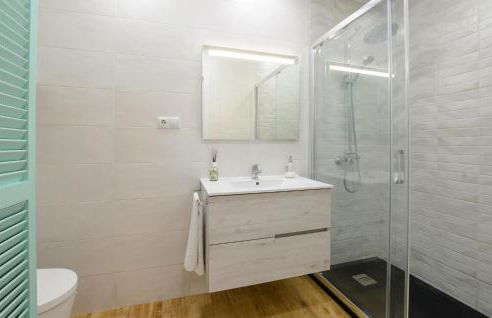 2 Bedroom Lovely Home In Málaga - Photo 22