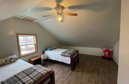 Buffalo 4BR Home 5 Beds, Near Airport & Downtown - Foto 3