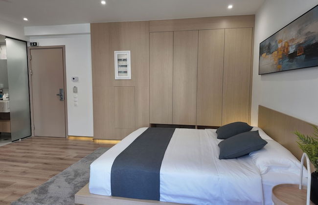 CC LUX Suites - Photo 25