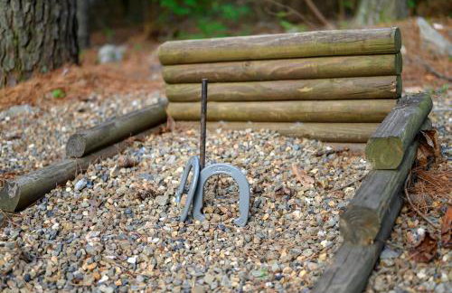 Romantic 1BR Cabin in Broken Bow HotTub, FirePit - Foto 43