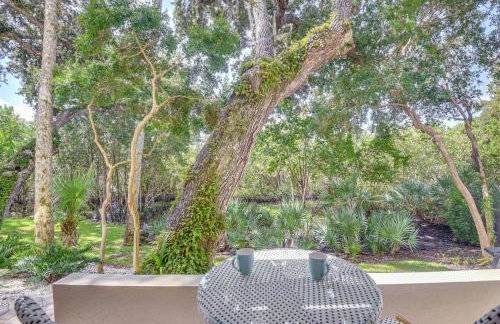 Walk to the Beach! New Smyrna Hideaway with Patio - Foto 18