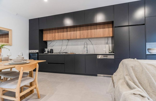 Beautiful 4BR Family Home With Patio and Parking! - Foto 15