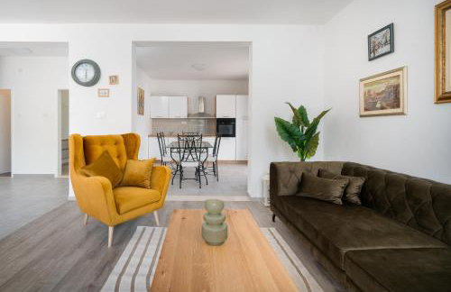 Holiday House Ivan with heated pool - Photo 3