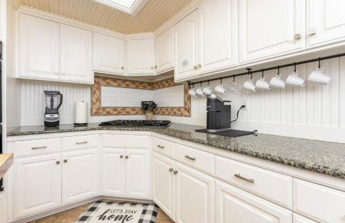 Yosemite Bass Lake VIEWS, 2 Homes, Games, Hot Tub - Foto 39