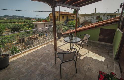 Takis' Attic - Foto 38