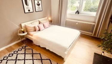 Ferienwohnung an der Uniklinik mit eigener Küche und renoviertem Badezimmer - Photo 3