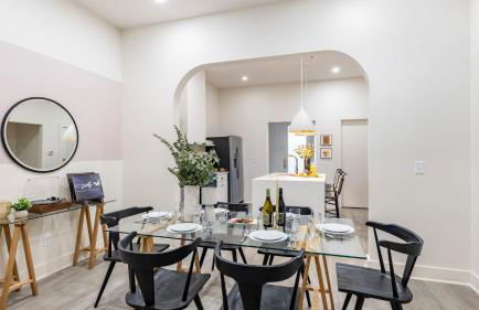 Sleeps 28 2 Units Near DT Nashville Outrider by AvantStay - Foto 74