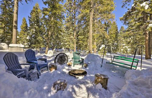 Rustic Duck Creek Village Cabin with Fire Pit! - Foto 22