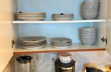 Castle Beach Resort Condo - Panoramic Large Penthouse or Deluxe 1 BR Direct Ocean View and beach access- Updated-Free parking- - Photo 36