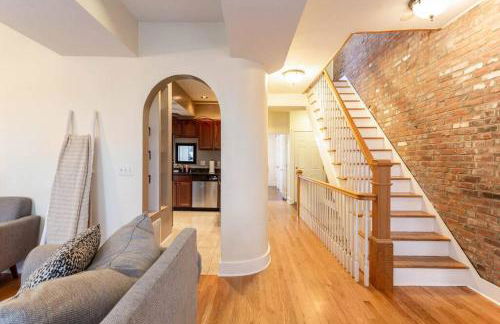 The Brick House Wooster Sq at Yale with Skyline Deck and WD - Foto 21