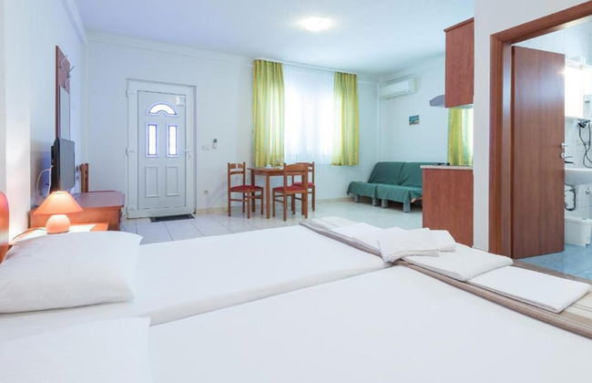 Villa Borna Apartments - Photo 1