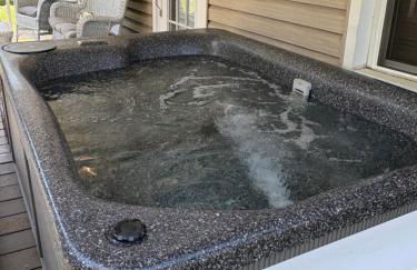 Stay In Ohiopyle in town by the GAP trail, hot tub - Foto 2