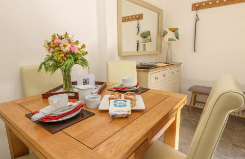 Pond Cottage - Photo 9