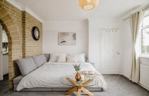 Serene Boho Retreat: White Oak Charm House 10ppl - Foto 30