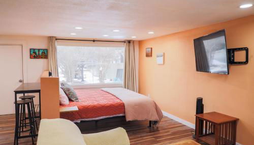 Helper Apartment - Photo 5