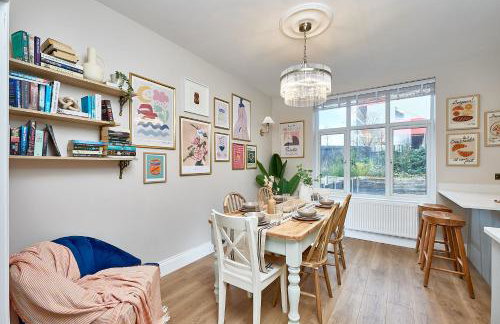 Stylish 4 bed home in Old Trafford next to MUFC - Foto 59