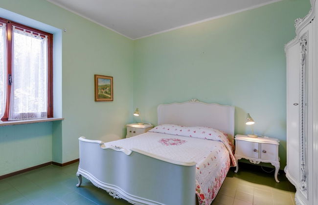 Villa in Torri del Benaco With Lake Garda Views - Photo 4