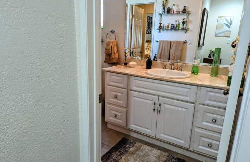 5 Minutes to South Bay Beaches! Private 2 bedroom 2 bath 2 level home with patio Excellent value! - Foto 80