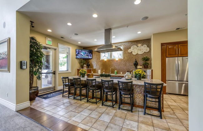 Marketing in Reno With 2 Bedrooms and 2 Bathrooms - Foto 33