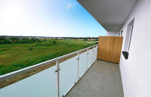 Elegant 1-Bedroom Flat With Balcony Near Wrocław - Photo 8