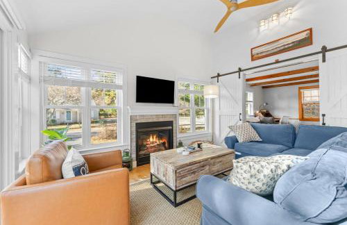 Coastal comfort near beaches and walking distance to Harwich Port! - Foto 1