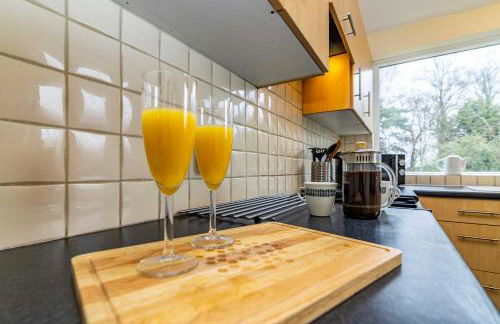 University View-Off-Street Parking-Sleeps 8-Fast WiFi - Foto 21