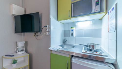 Montempô Appart'Hôtel CDG Goussainville - Foto 4, stove, minibar