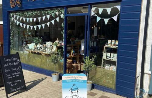 Vale View Apartment, Prestatyn, North Wales - a stylish, dog-friendly holiday let just a 5 min walk to beach & town! - Foto 44