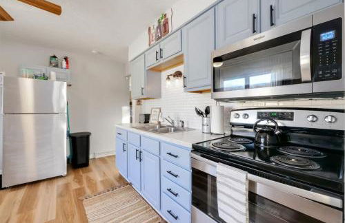 Natures Retreat Renovated with Quiet Pond Views - Foto 4