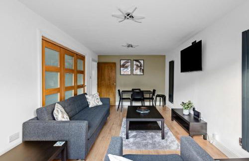 Stylish 2 Bed Bungalow in East Ham, Close to Excel - Foto 3