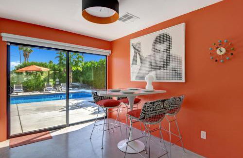 Ultra Luxury Resort Like Compound Pool, Spa, Fire Pit- Close to Everything- 4BD/2.5BTH - Foto 18