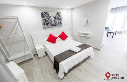 Roses Apartments Red Loft vista mar lateral - Foto 1