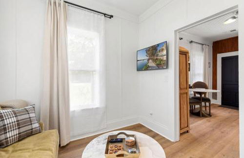 Cozy Cottage in the Heart of Johnson City - Foto 7