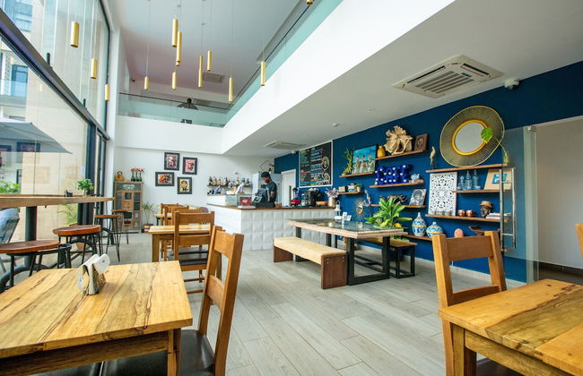 Embassy Gardens Premier Suites - Photo 70