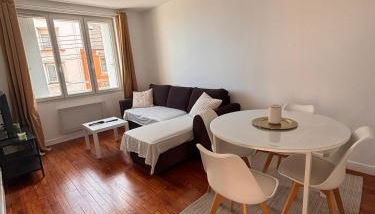 Charmant T3 Vue Mer & Confort en Plein Centre - Foto 3