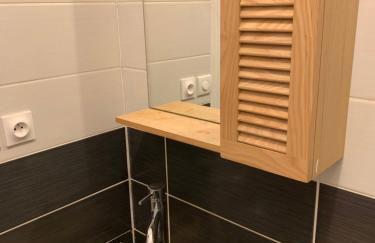 020 CHIC & COSY GRAND APPART 57m2 HYPERCENTRE WIFI SMART TV NETFLIX - Foto 47