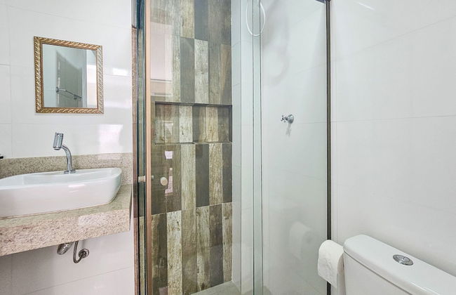 Pé na areia do Guarujá - Praia do Tombo (F) - Foto 21