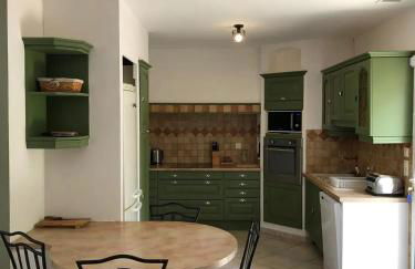 Spacieuse villa à Saint-Jean-du-Pin avec piscine privée - Foto 55