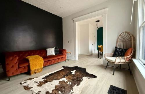 Jungle House Columbus Sleep 12 Downtown Ohio Free Parking - Near Convention Center & Nationwide Arena - 4BR Short North Luxury Home - Over 5,800 Five Star Stays - Foto 6