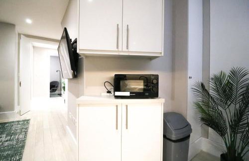 Fitzrovia - Charlotte Street by Viridian Apartments - Photo 100