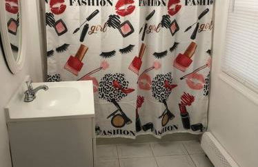 Private 3 bedroom and 1 bathroom house, direct NYC Manhattan train a 15 minute walk away, MetLife Stadium FIFA World Cup 35 minutes away - Foto 6